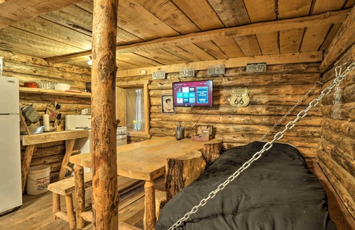 Mancos Apartment | Rustic Log Cabin on 1,000 Acres Near Mesa Verde!