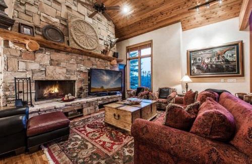 Park Meadows House | Rustic Luxury Prime Townhome with Mountain Views