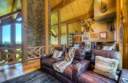 Morganton House | Rustic Luxury