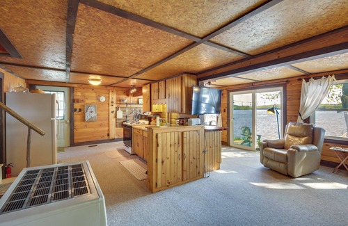 Poland House | Rustic Poland Vacation Rental w/Waterfront Deck!