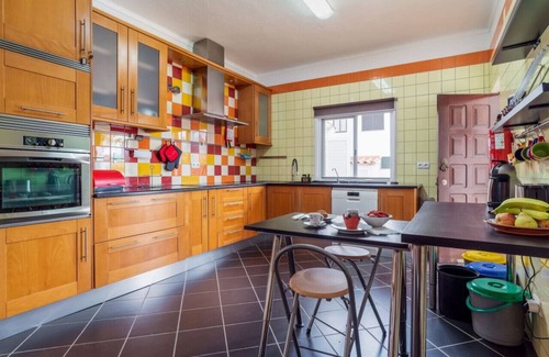 Silves Villa | Rustic Retreat in Algoz