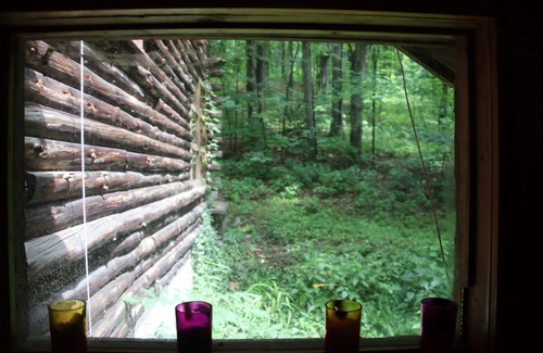 Lamoreaux Landing House | Rustic Retreat on Seneca Lake Wine Trail - Romantic, Family and Pet Friendly