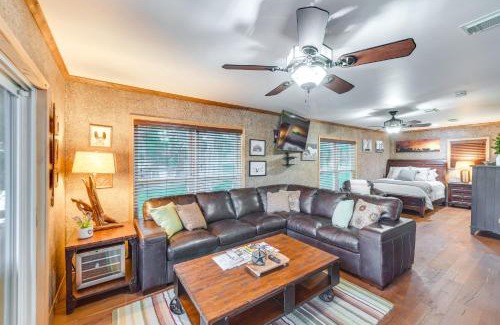 Waco Apartment | Rustic River Cabin with Dock and Covered Deck!