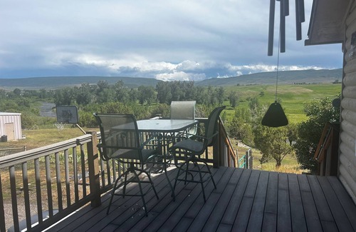 Meeker Apartment | Rustic Riverfront Studio on the White River & OHV trail outside of Meeker w/WiFi