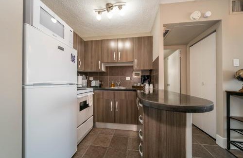 Downtown Edmonton Apartment | Rustic & Rogers Place, Free Parking!