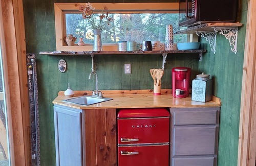 Mayhill Cabin | Rustic Romantic Treehouse Near Cloudcroft New Mexico