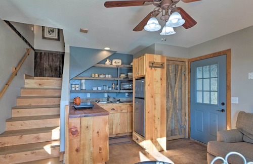 Lazear Apartment | Rustic Studio on Working Cattle Ranch in Olathe!
