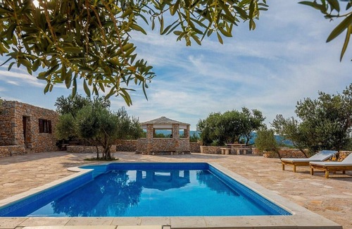 Povlja Villa | Rustic Villa Mario pool, sea view, panoramic view, quiet area, bbq, family