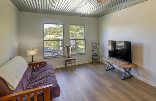 Lupton City House | Rustic Whitwell Home with Grill, Near State Parks!