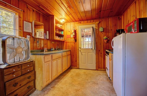 Lac du Flambeau Cabin | Rustic, Wisconsin Northwoods Cabin. Family & Pet Friendly! Hear the Loons!