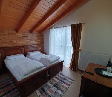 Borsa House | Rustica Complex Borsa