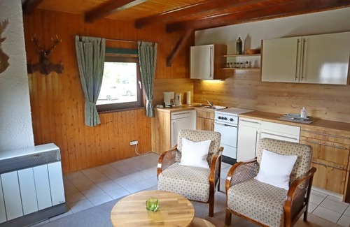 Bad Griesbach im Rottal Apartment | Rustikales Holzhaus (37 m2) im Bäderdreieck mit Sonnenterrasse