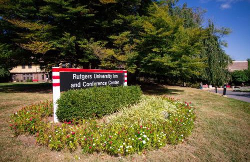 New Brunswick Hotel | Rutgers University Inn and Conference Center