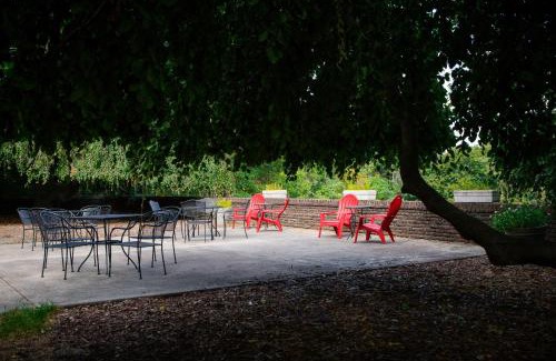 New Brunswick Hotel | Rutgers University Inn and Conference Center