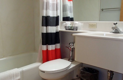 New Brunswick Hotel | Rutgers University Inn and Conference Center