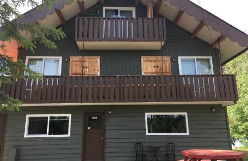 Eagle Creek Cabin | Ruth Lake Lodge Resort
