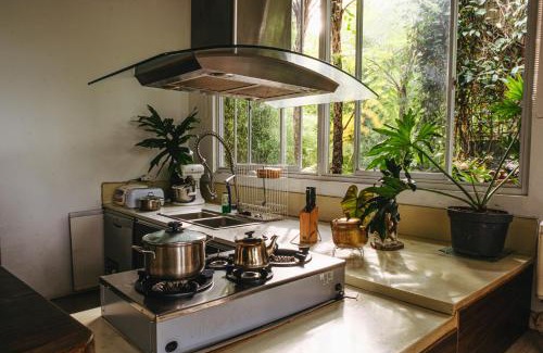 Parongpong House | Ruth's Bed & Breakfast