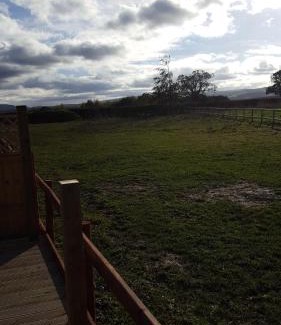 Pontesbury House | Ruth's Refresh Country Retreat with Private Hot Tub
