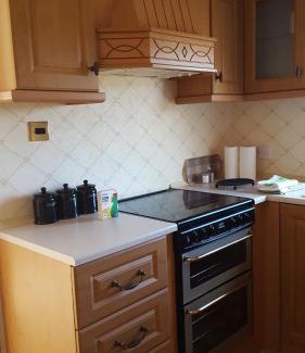 Pontesbury Ski Chalet | Ruth's Repose Country Retreat with private hot tub
