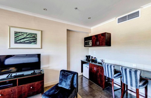 Nelson City Centre Hotel | Rutherford Hotel Nelson