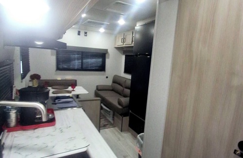Redwood House | RV 5 min to San Marcos river/4min to c s r hospital