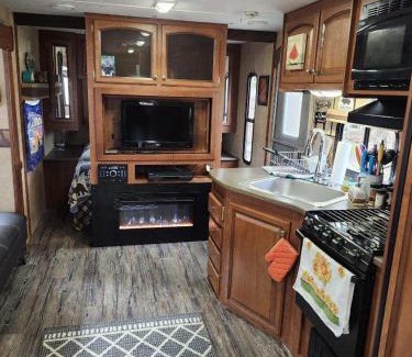 Roscoe Other | Rv adventure Roscoe Pet friendly
