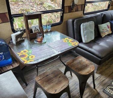 Roscoe Other | Rv adventure Roscoe Pet friendly