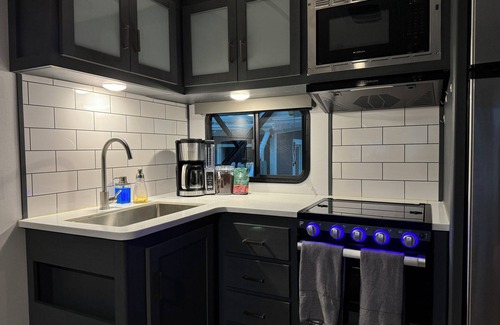 Palmer House | RV in Downtown Palmer, Close to Everything, Fiber-Fed WiFi