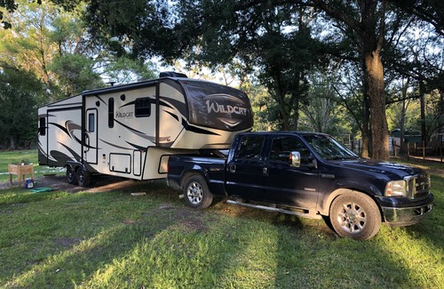 Land O' Lakes House | Rv spot in land o lakes on 3 acres rv is not included.