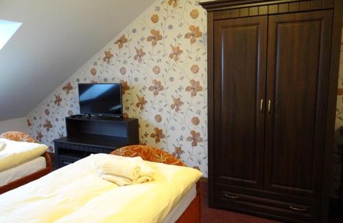 Solcany House | Rybárska bašta a penzión Dobys