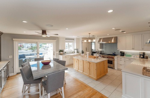 Seaford House | RYDER CUP ACCOMODATION < 8 miles, on the water, SLEEPS 13, CONCIERGE SERVICES