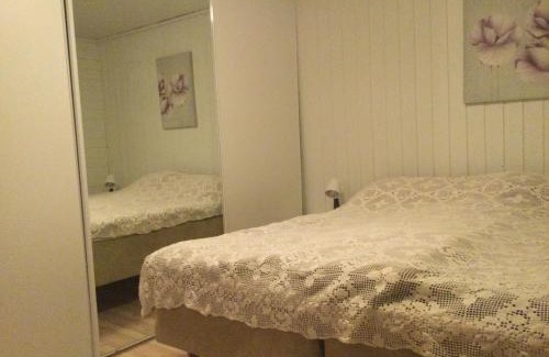 Bjørheimsbygda Apartment | Ryfylke garden Holta