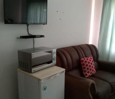 Mahikeng Hotel | Rz guest house