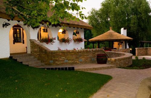 Dunakiliti Bed & Breakfast | Sári Udvar