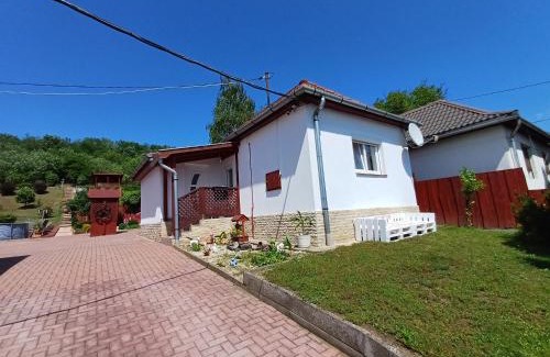 Nemti Apartment | Sárkányszikla Apartman