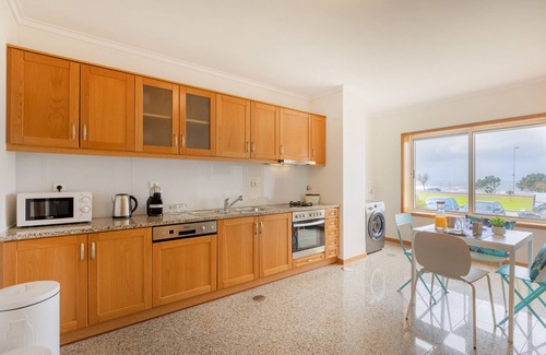 Sao Felix Da Marinha Apartment | São Félix Seaside Oasis