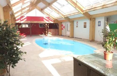 Niherne House | Séjour en Berry avec piscine intérieure chauffée - FR-1-591-632