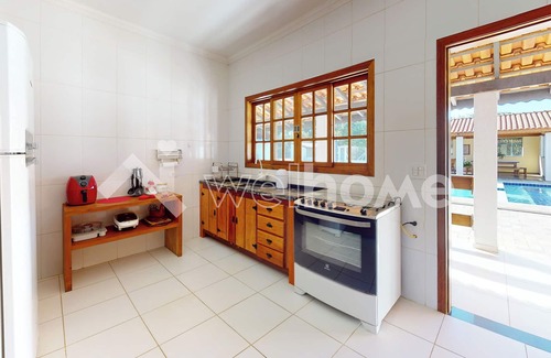 Quadra House | Sítio Aconchegante com Ampla Área de Lazer em Quadra