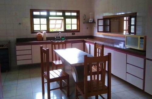Cabreuva House | Sítio Canto Meu - Beautiful and Cozy