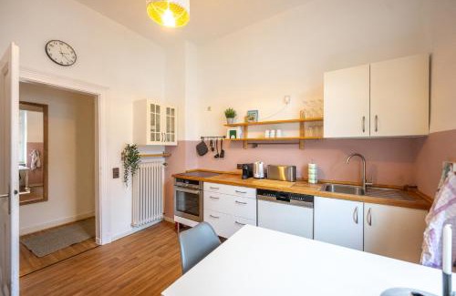 Sued Apartment | Südstadt Oase auf zwei Etagen 4 SZ und Balkon