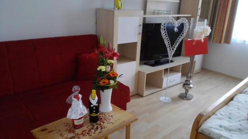 Arnstadt Apartment | Südtiroler Stubn Café und Restaurant