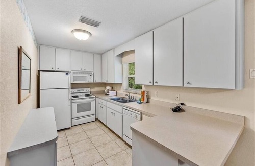 Golden Beach House | S-240 Wheeler Rd 4 Bedroom Home by RedAwning