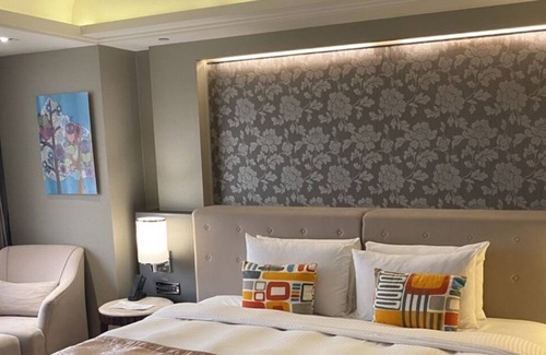 Zhongshan Hotel | S Aura Hotel