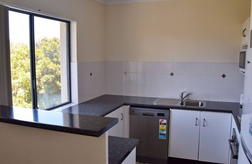 South West Rocks Apartment | S'cape Apartment 5 - walk to the beach