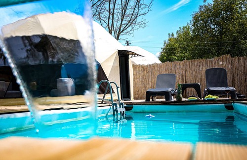 Yanik Ski Chalet | S More