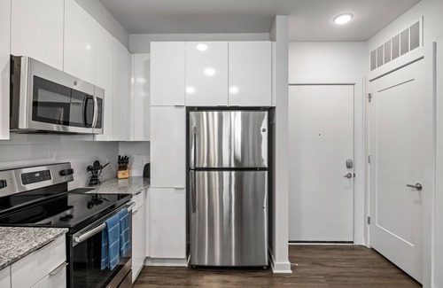 Midtown Apartment | (S1BA) Hidden Gem, Well Equipped 1-BR Perfect for Business Travel