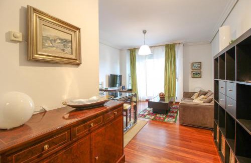 Monte Apartment | s20 apartment pool/garden/terrac