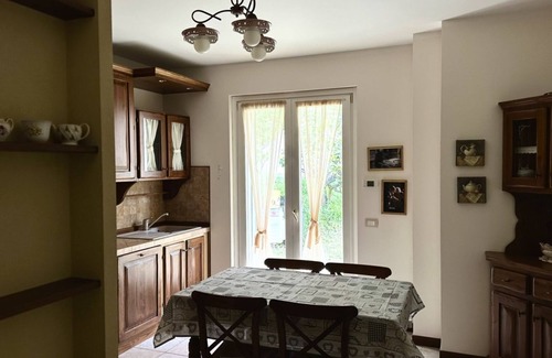 Sirolo Apartment | S287 - Sirolo, villa with garden near the centre