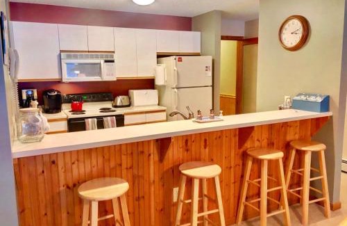 Bretton Woods Apartment | S3 AWESOME VIEW OF MOUNT WASHINGTON! Family getaway in Bretton Woods