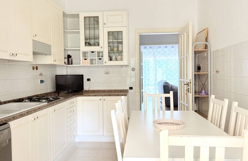 Sirolo Apartment | S353 - Sirolo, large four-room accessorized apartment with garden